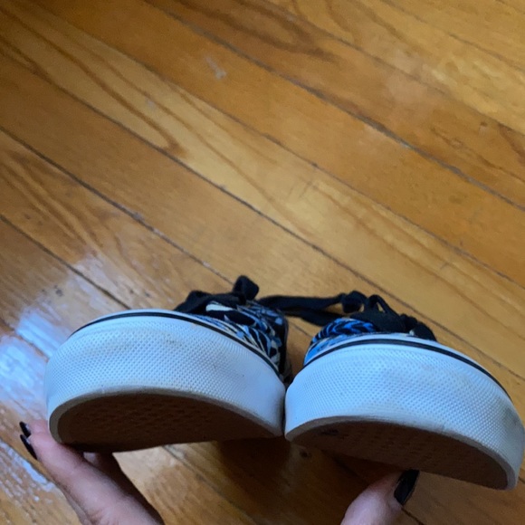 Tropical VANS - Picture 7 of 9